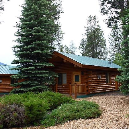 Silverwolf Log Chalets Coram Ngoại thất bức ảnh