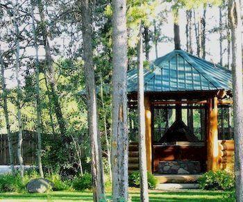 Silverwolf Log Chalets Coram Ngoại thất bức ảnh